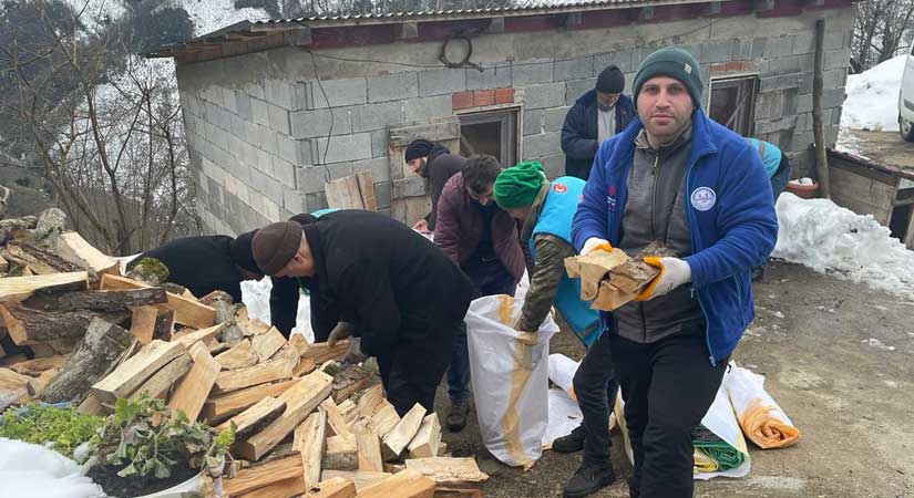 Giresun’dan içleri ısıtan yardım tırı!