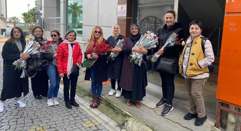 MHP’li kadınlar, Kadınlar Günü’nü kutladı