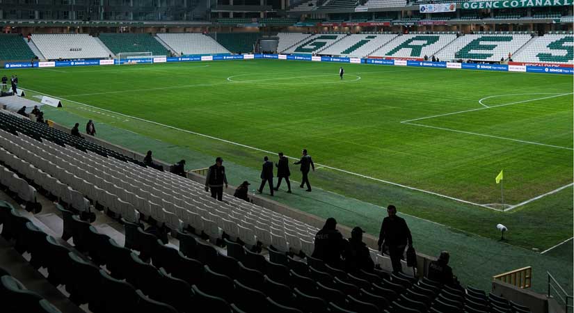 Gazetecilerden deprem bölgesine destek
