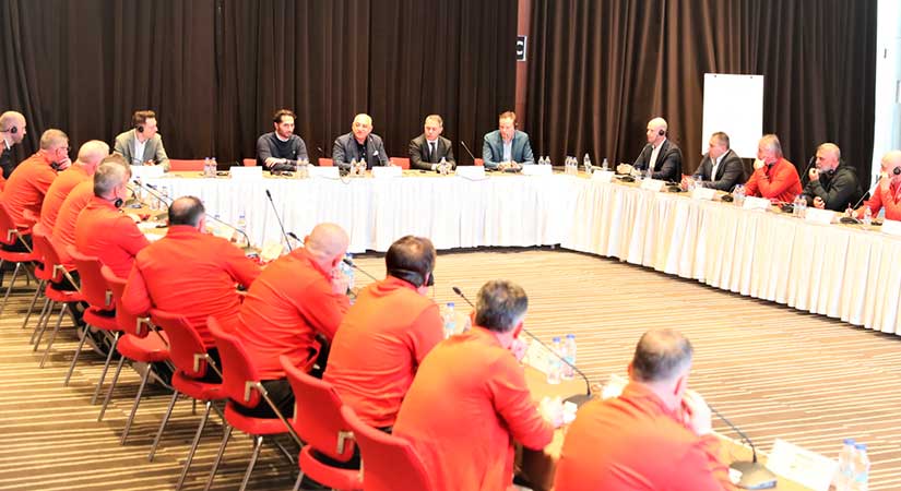 Akademiye önem verilecek