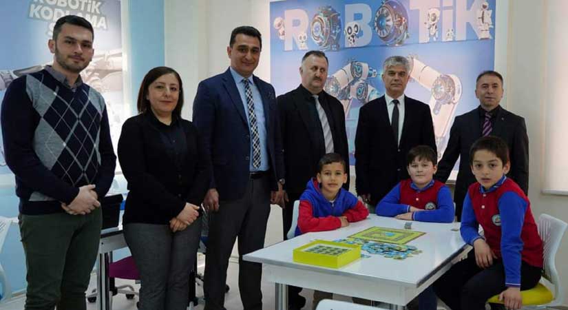 Üçtepe İlkokulu Robotik Kodlama Sınıfına örnek oldu