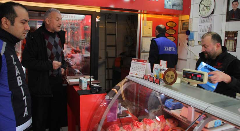 Zabıtadan kasaplarda ve et reyonlarında sıkı denetim
