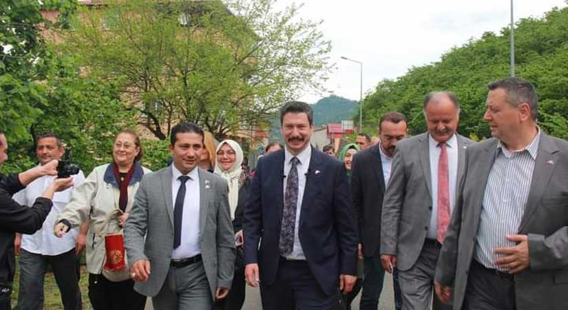 Konal, ilçe ilçe destek istiyor