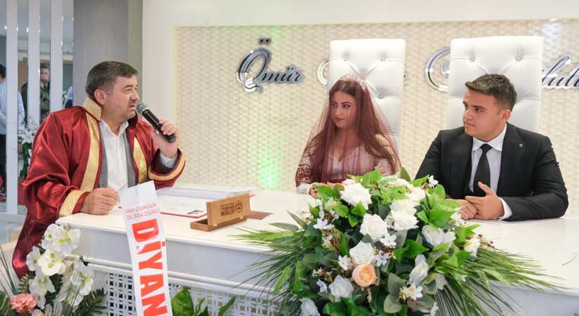 Kahramanmaraşlı depremzede çift Giresun’da evlendi