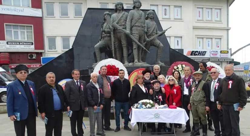 ‘Bir İnsan Olarak Topal Osman Ağa’ okurlarıyla buluştu