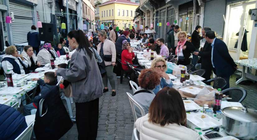 Tirebolu’nun Yeniköy Mahallesi’nde güzel bir gelenek