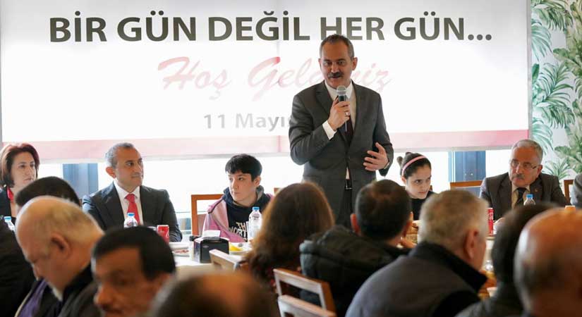 Her ilçeye engellilere hizmet veren halk eğitim merkezi açılacak