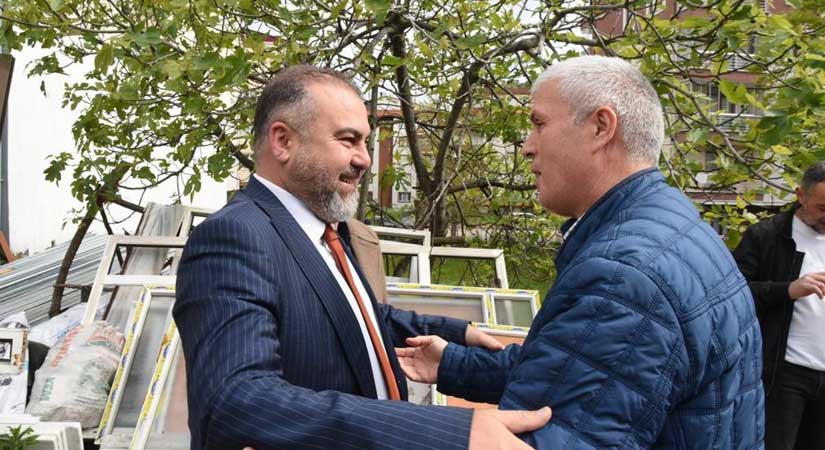 Çalmadık kapı, sıkmadık el bırakmıyor