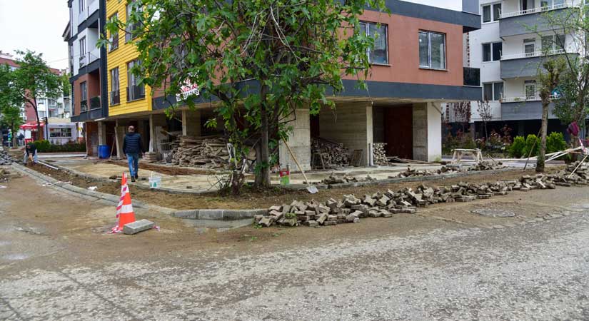 Fen İşleri ekipleri şehrin her yerinde