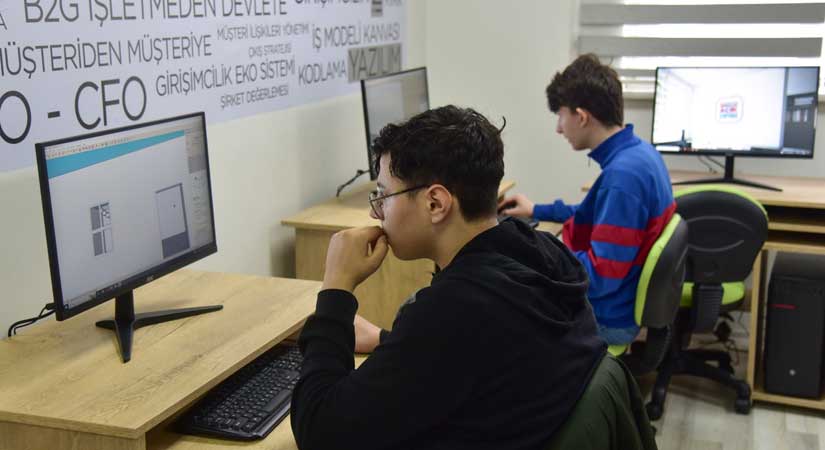 Girişimci gençlerin yeni buluşma noktası hizmete başladı