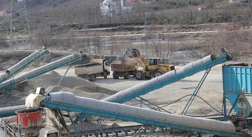 İl Özel İdaresi yol malzemesini kendi üretiyor