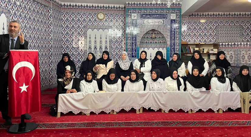 Her yaştan vatandaşa Kur’an eğitimi 