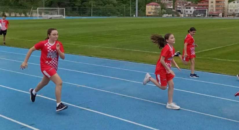 Okullar arası Modern Pentatlon yarışları çekişmeli geçti