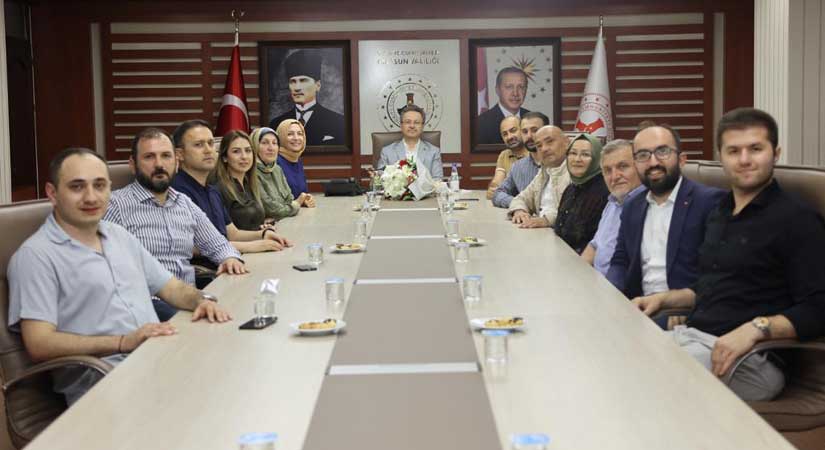 Merkez İlçe Teşkilatından Vali’ye ziyaret