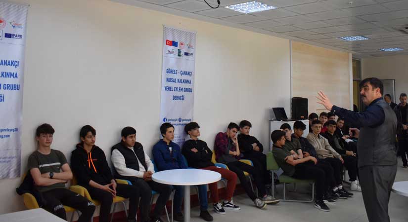 Gençlere devlet hibe destekleri anlatıldı