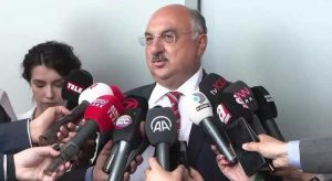 Uzunalioğlu: Bu görevi kabul etmeyeceğim