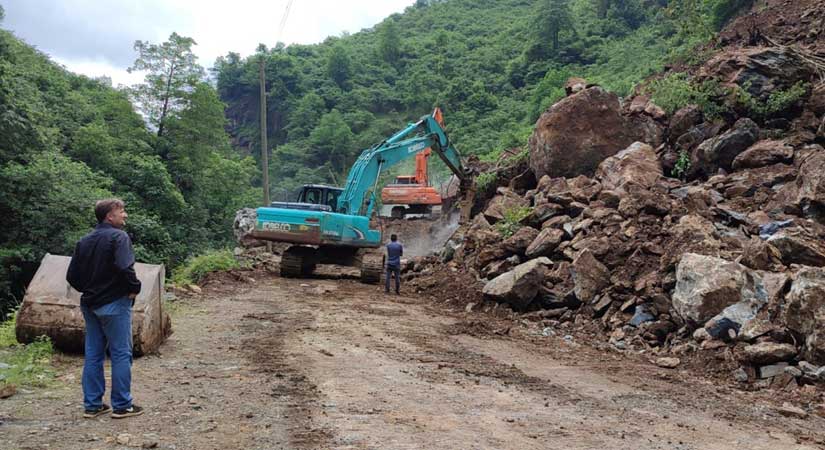 Toprak kayması ve heyelanlara dikkat!
