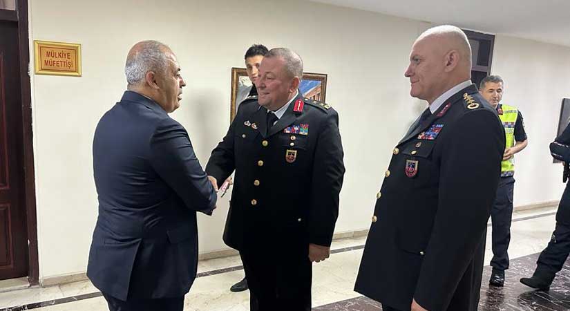 Komutanlardan ziyaret