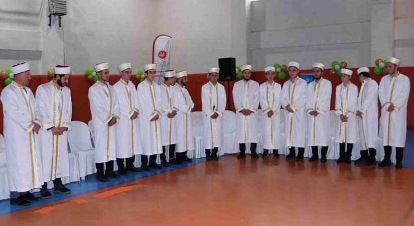 Hafızlıklarını tamamlayan 23 öğrenci icazetini aldı