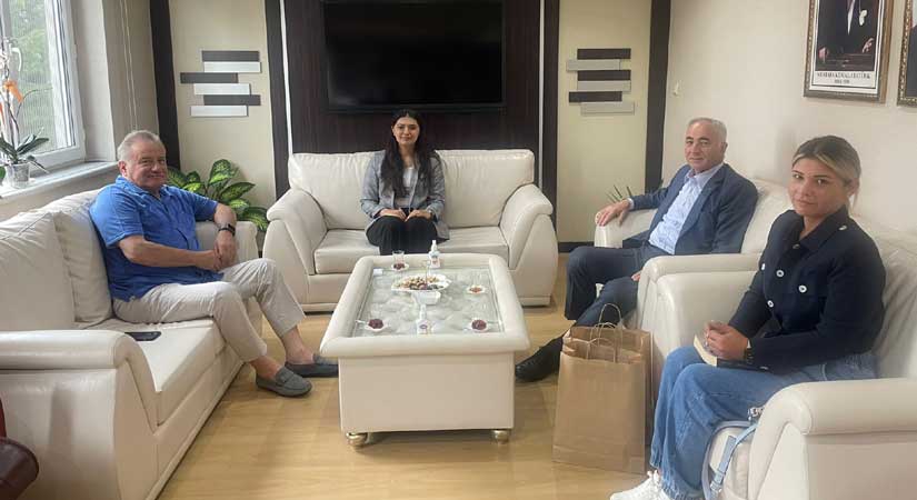Yücel, Kaymakam Akpınar ile fikir alışverişinde bulundu