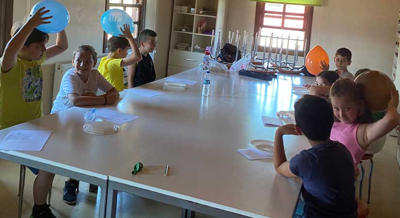 Dopdolu aktiviteler yer alıyor