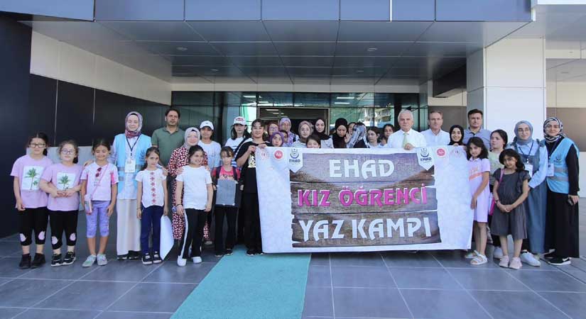 Haydi gençler gençlik merkezlerine