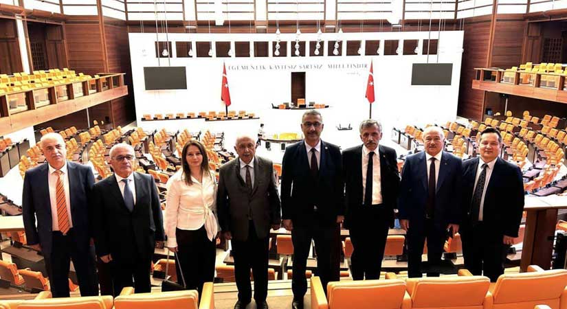 FKB yol arkadaşlarını mecliste ağırladı