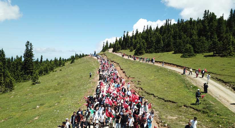 Otçu Göçü kervanı Ağaçbaşı Yaylasına çıktı