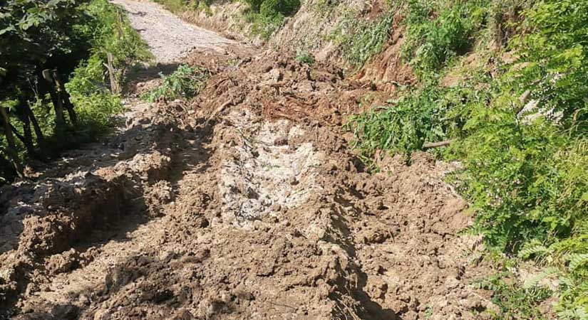 Heyelanlı bölgeler temizleniyor