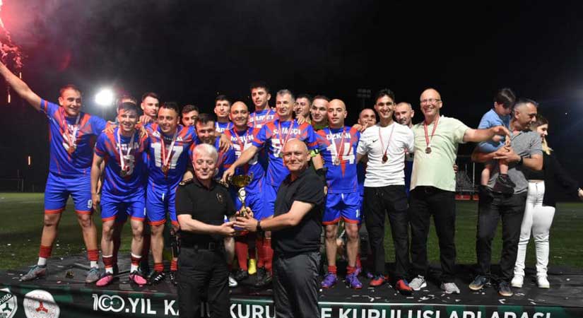 Jandarma-Polis finali çekişmeli geçti