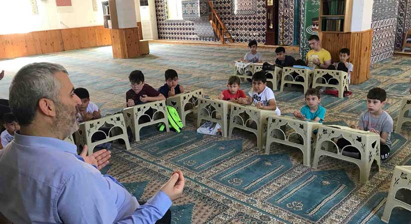 Namaz huzurdur, kurtuluştur