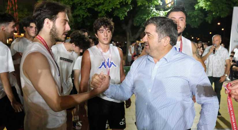 42 takımın yarışacağı sokak basketbolu başlıyor