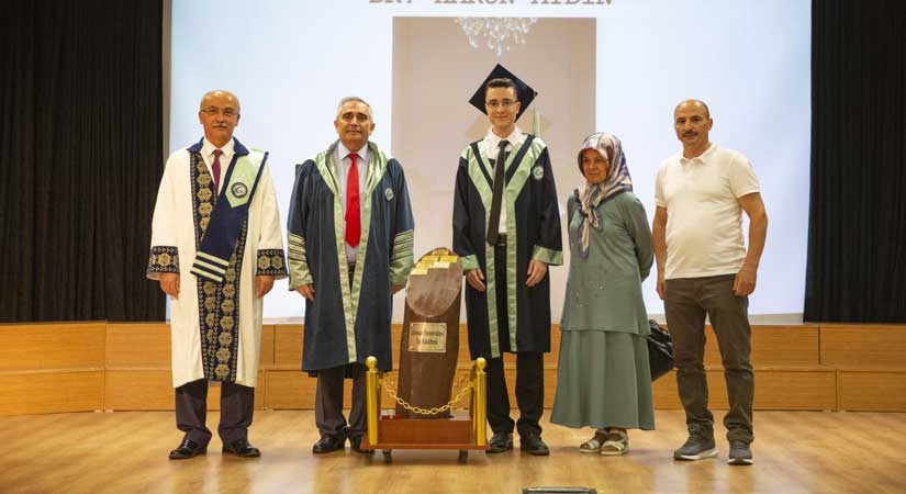 Tıp Fakültesi’nde mezuniyet coşkusu