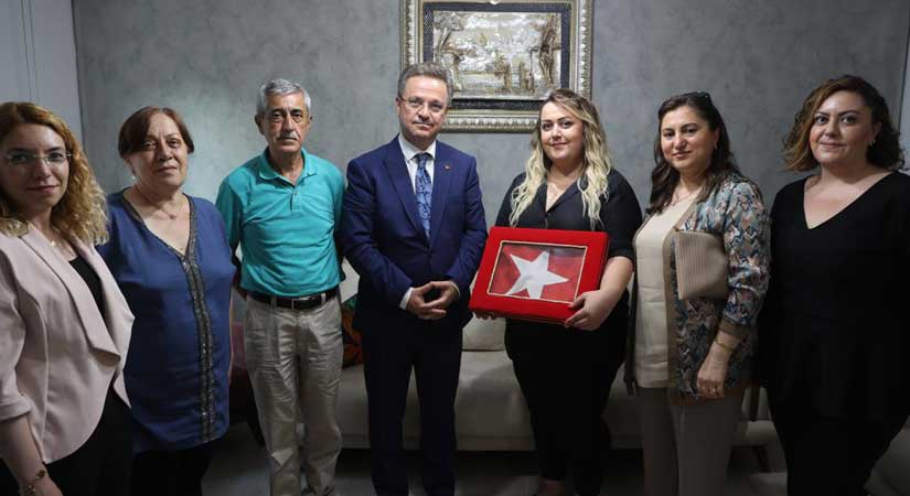 Şehit eşine ziyaret