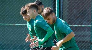 Ekiz: Bizleri yalnız bırakmayın