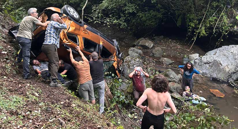 Keşap’ta kaza: 1 ölü 5 yaralı