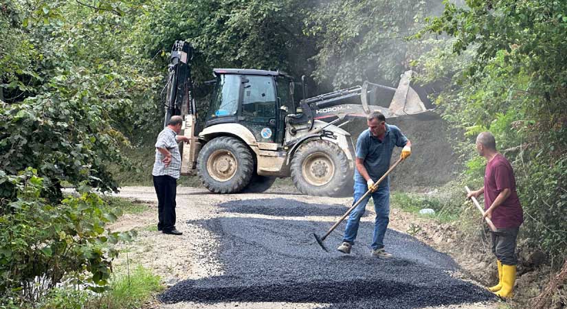 Mahalle yolları sıcak asfalta kaplanıyor
