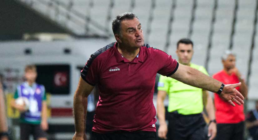 Mustafa Kaplan üzgün