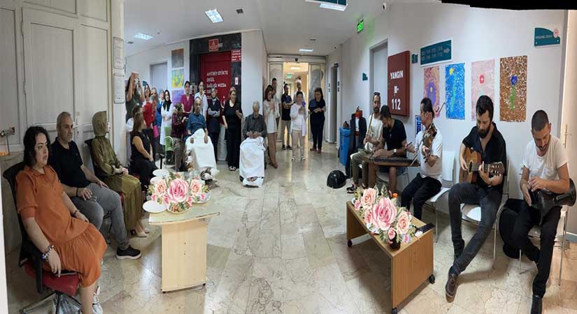 Müzikle moral buldular