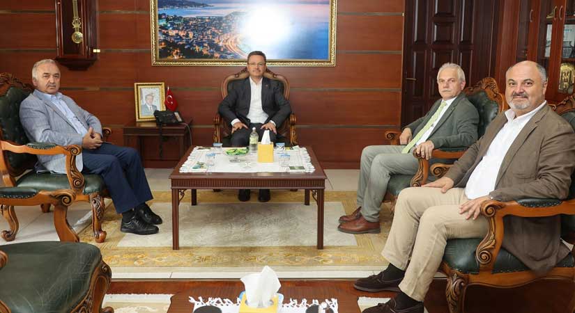 Vekillerden Vali Ünlü’ye ziyaret