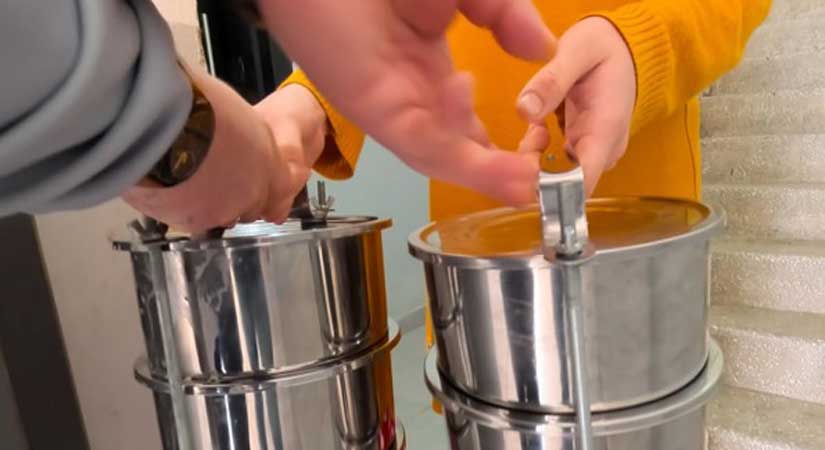 Belediye aşevi ihtiyaç sahiplerinin yanında