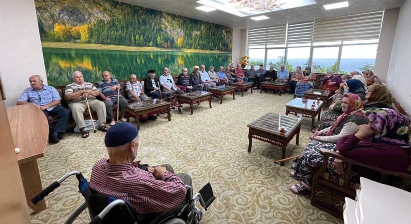 Huzurevi sakinleri unutulmadı