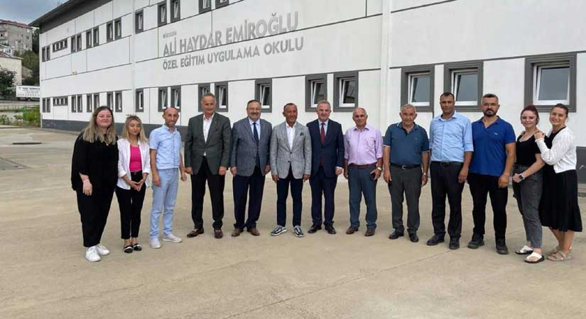 Hayırsever iş insanı Emiroğlu’dan ziyaret