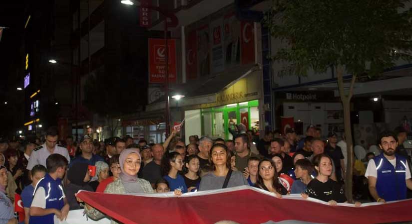 Fener alayı düzenlendi