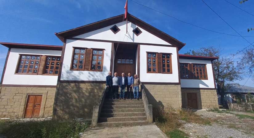 Akyoma İlkokulu eski günlerine dönüyor