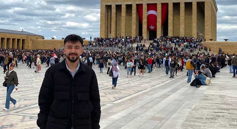 Gültekin: Evlerimize ve işyerlerimize bayrak asalım…