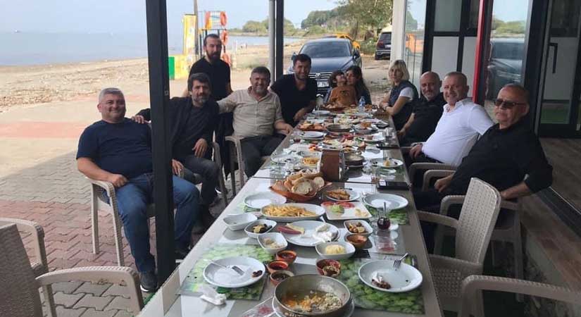 Esnaflarımızın her zaman yanındayız