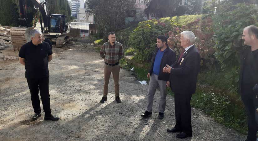 Espiye Belediyesi çalışıyor, ilçe güzelleşiyor