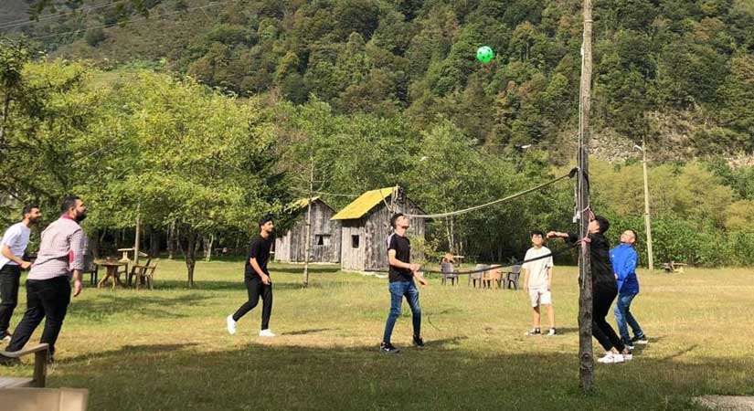 MYO öğrencileri piknikte stres attı