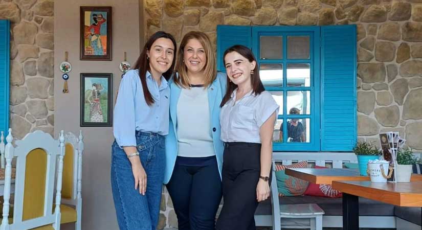 Gezmiş: Yaşasın kadın dayanışması